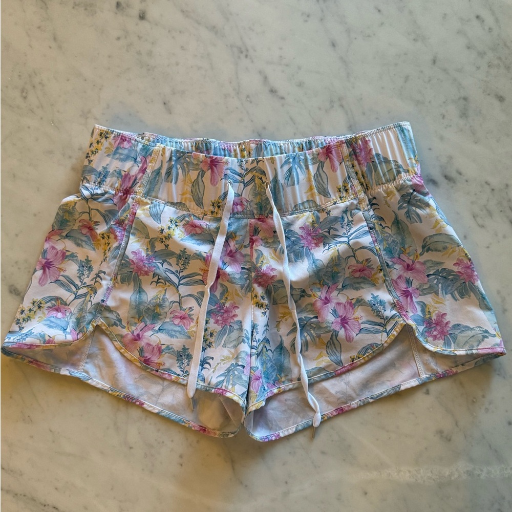 Gently worn Women’s Hurley x LoveShackFancy Surf Board Shorts in Size M
